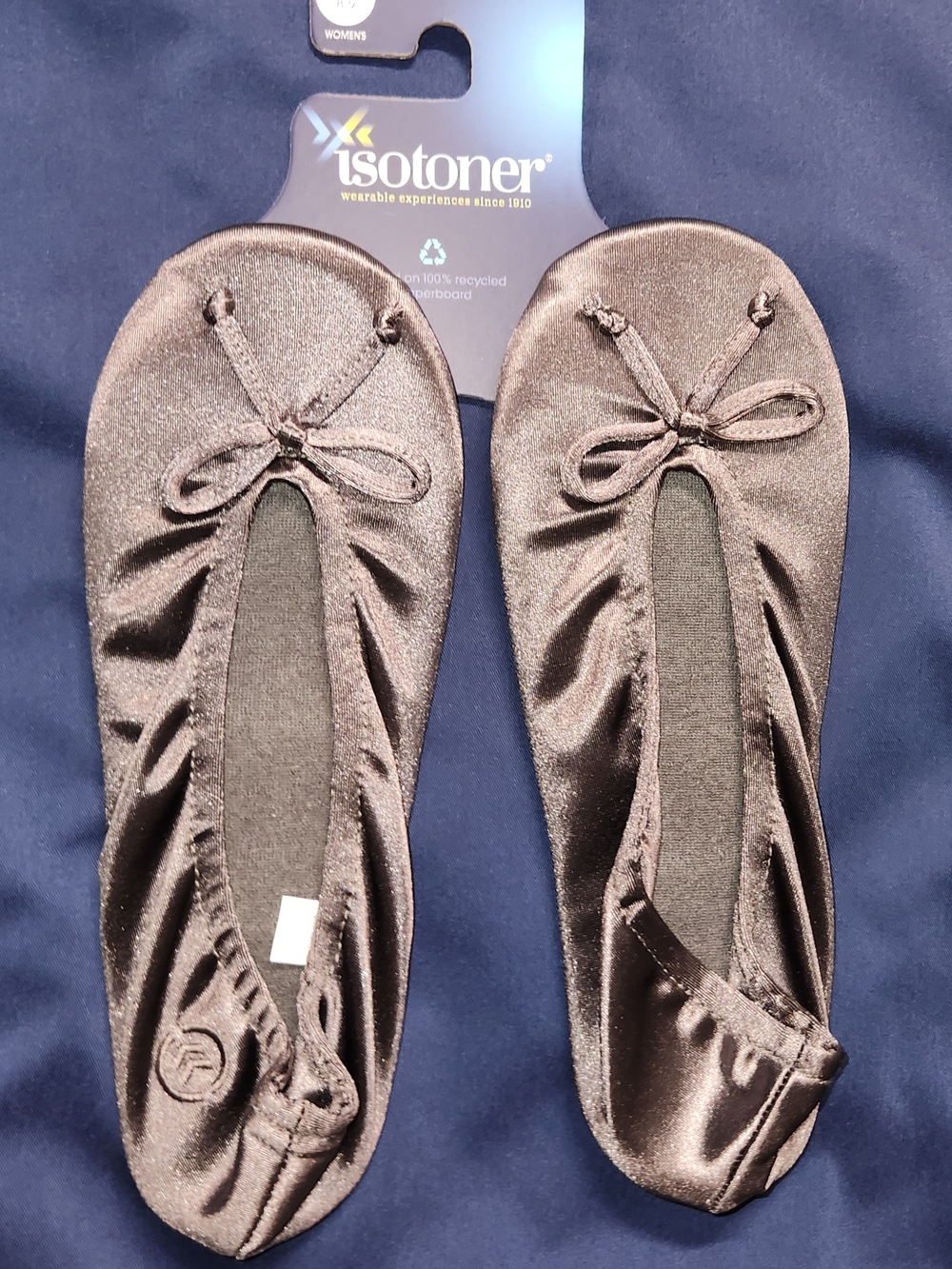 NEW isotoner Women's Grey Satin Ballet Slippers with Bow Lg 8-9